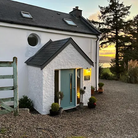 Laughing Seagull - Sea Views And Sauna Holiday home
