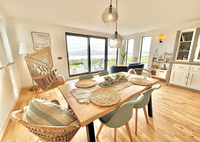 Laughing Seagull - Sea Views And Sauna Ferienhaus Castletownbere